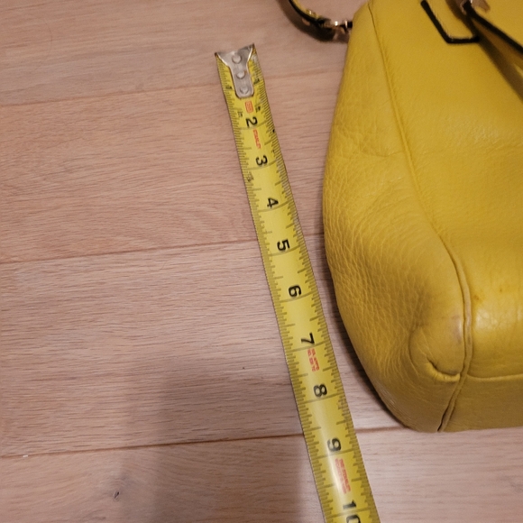 COACH Yellow Handbag Satchel - Picture 6 of 9